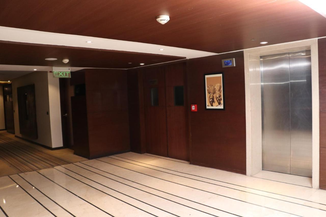 Holiday Inn Chandigarh Panchkula, An Ihg Hotel Zewnętrze zdjęcie The interior of the hotel