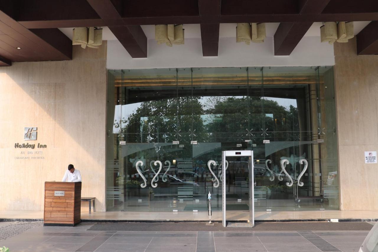 Holiday Inn Chandigarh Panchkula, An Ihg Hotel Zewnętrze zdjęcie The S Chandrasekhar Auditorium at the Indian Institute of Science