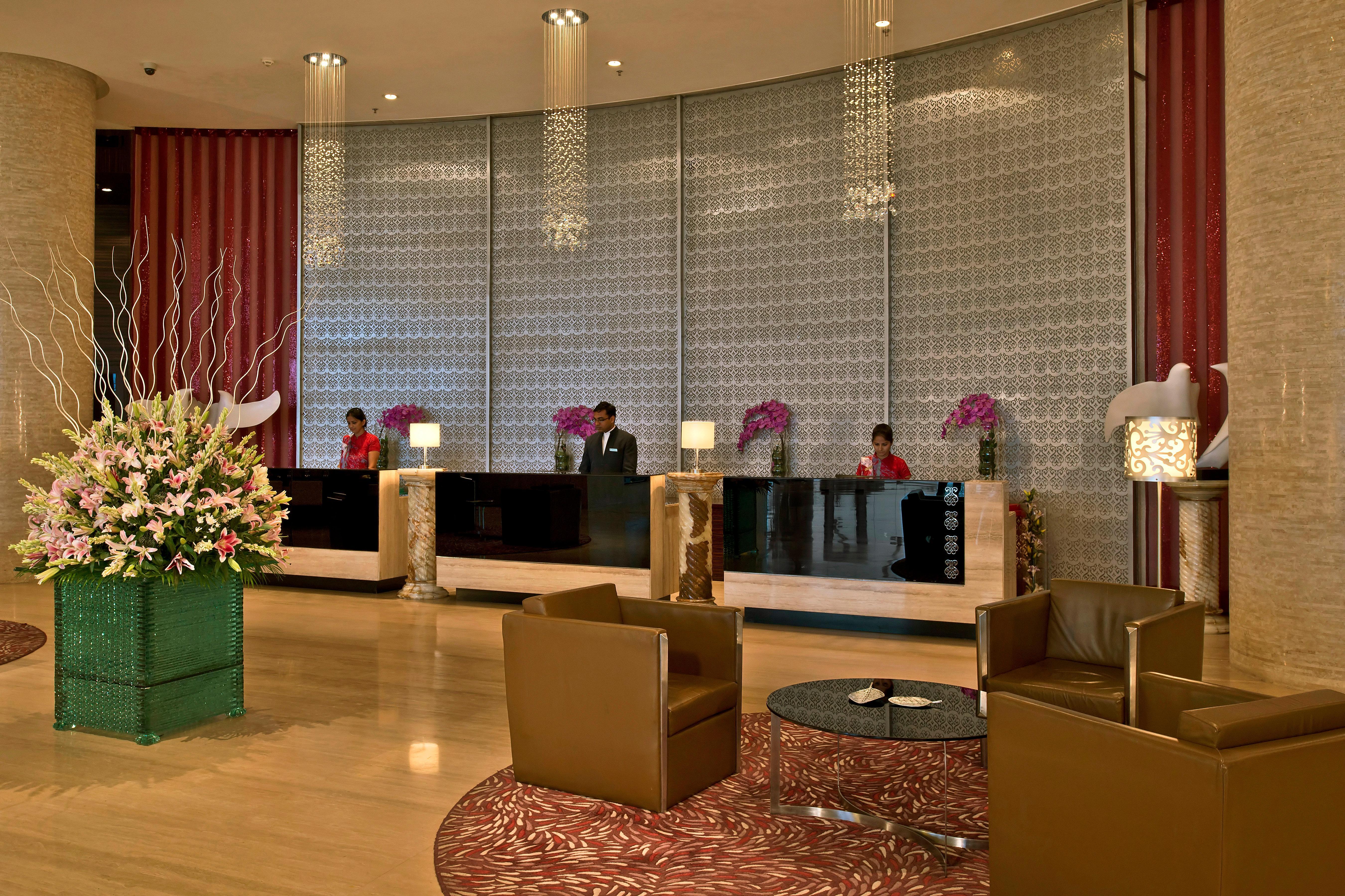Holiday Inn Chandigarh Panchkula, An Ihg Hotel Zewnętrze zdjęcie The lobby of the hotel