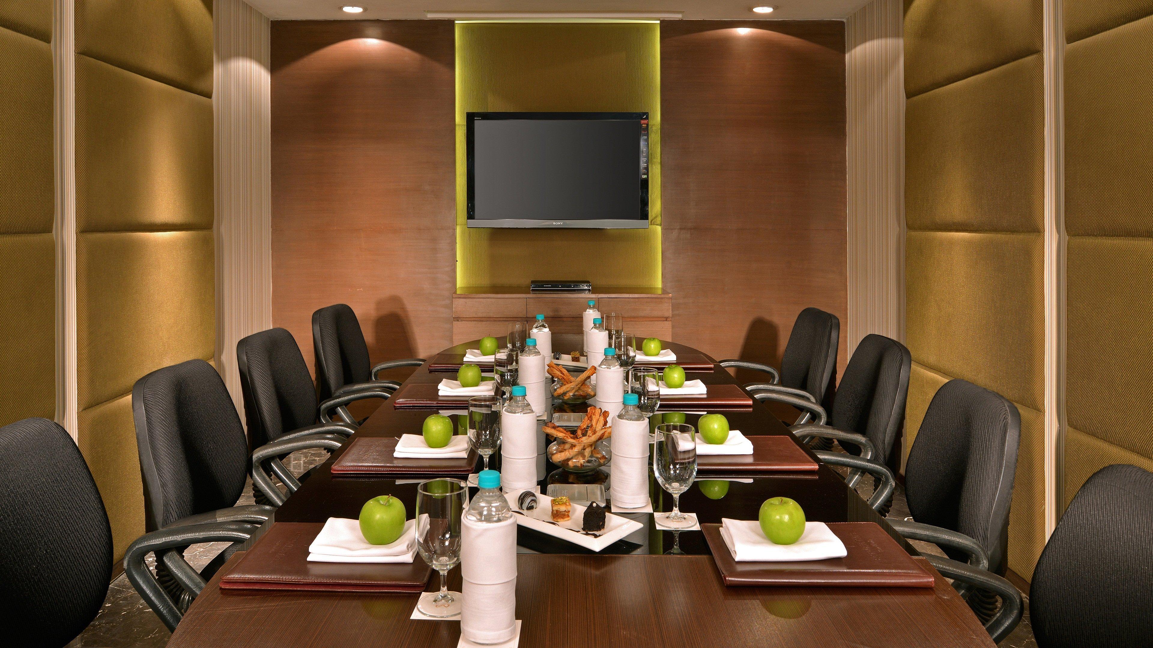 Holiday Inn Chandigarh Panchkula, An Ihg Hotel Zewnętrze zdjęcie A meeting room at the hotel
