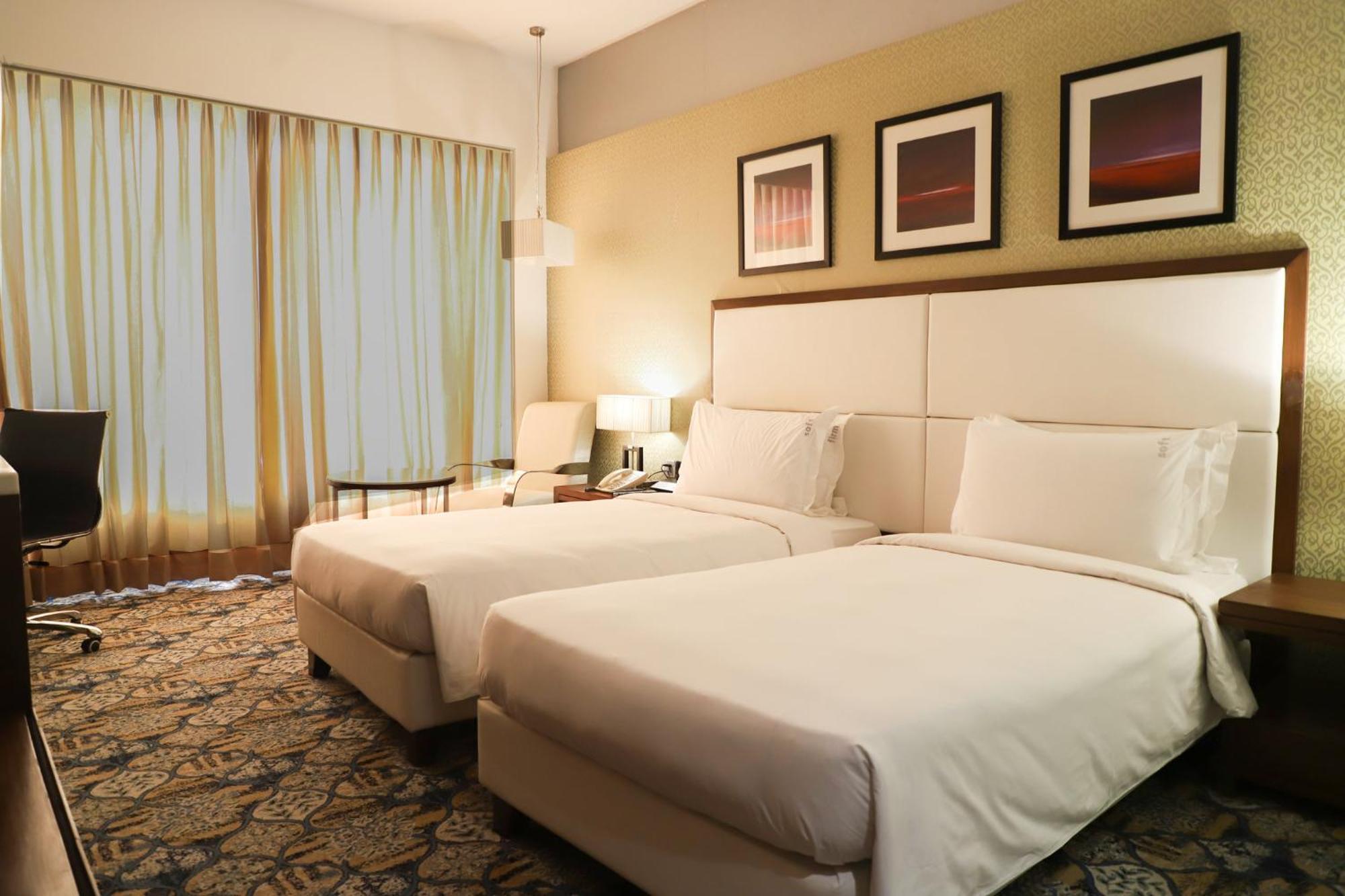 Holiday Inn Chandigarh Panchkula, An Ihg Hotel Zewnętrze zdjęcie A room at the hotel