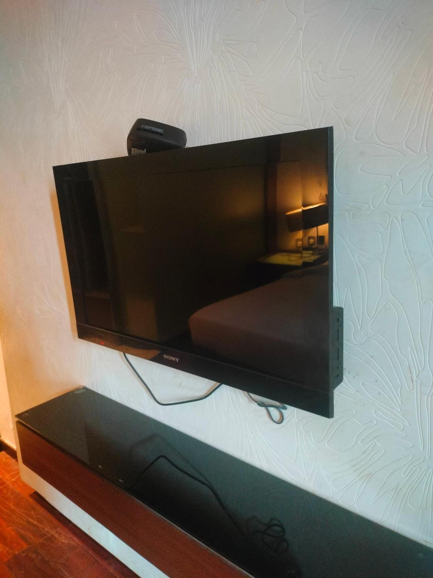 Holiday Inn Chandigarh Panchkula, An Ihg Hotel Zewnętrze zdjęcie A wall-mounted television