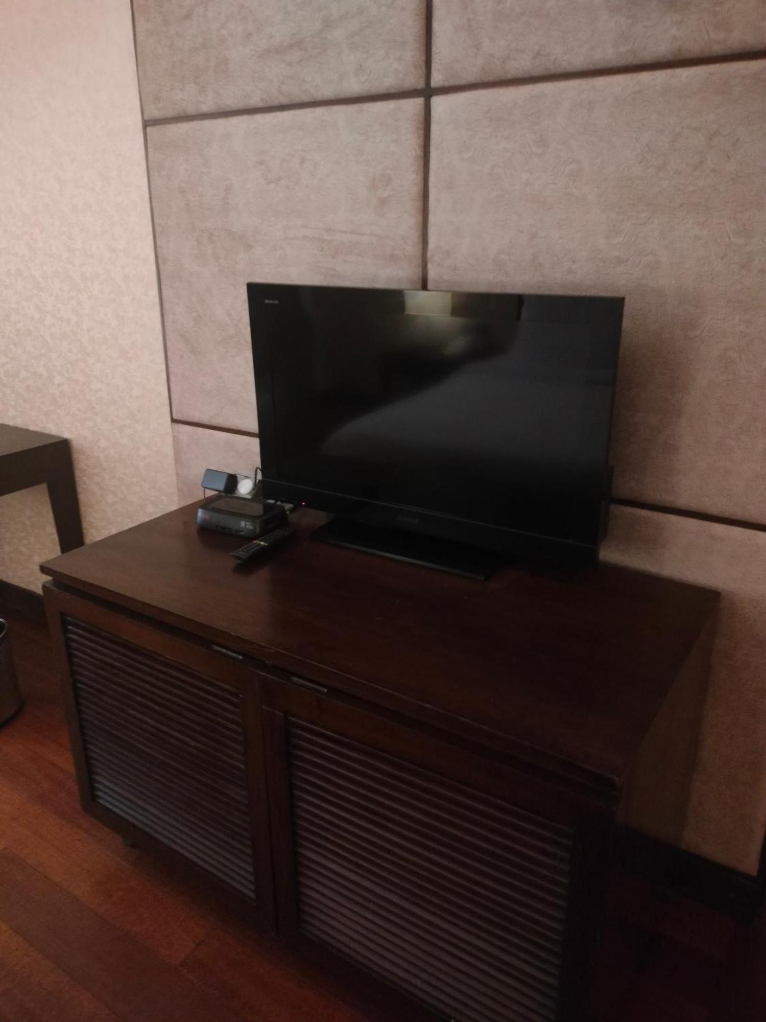 Holiday Inn Chandigarh Panchkula, An Ihg Hotel Zewnętrze zdjęcie A television set
